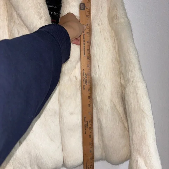 Vintage Genuine Rabbit Fur Coat Cream/ White Colored Size 6 - Picture 11 of 11